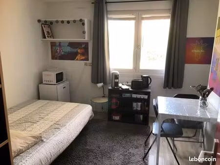 studio meublé avec parking
