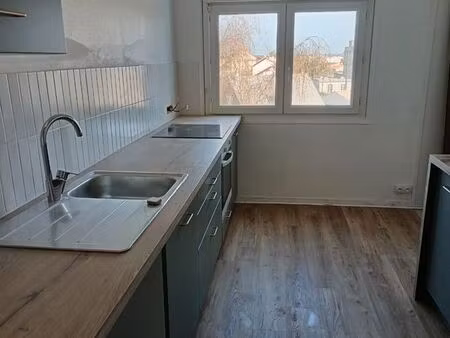 appartement t4 très lumineux  3 chambres