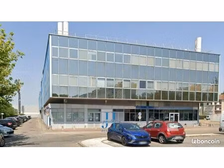 local bureaux 160 m²