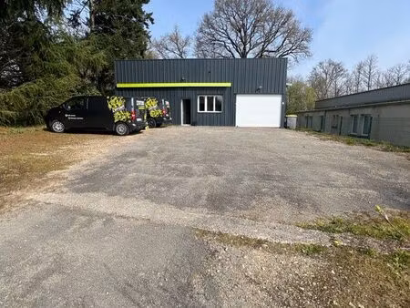 location bureau et zone de stockage