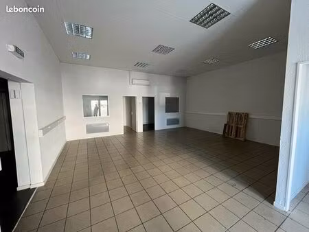 local d'activite 400 m² clermont ferrand