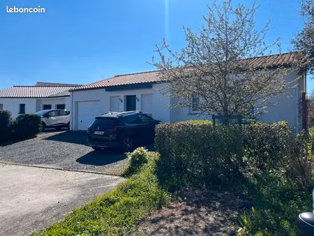 maison 3 chambres à louer