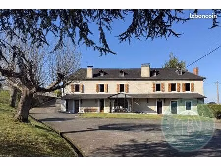 ferme 12 pièces 240 m²