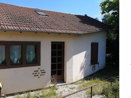 maison 4 pièces  77m2  chauffage poêle à granulés 550 euros