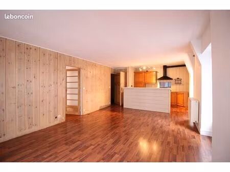 duplex 4 pièces 94 m²