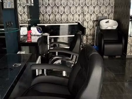 loue ancien salon de coiffure homme ou femme