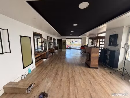 local commercial 80 m² talence