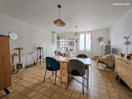 maison de ville 4 pièces 70 m²