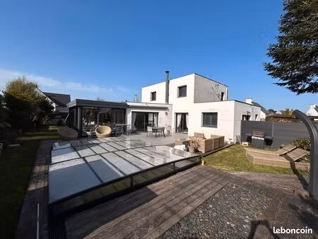 maison contemporaine au calme