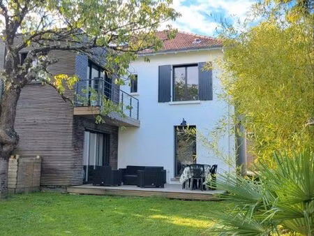 maison de charme entre plages et vieux port