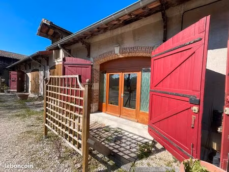 t2 duplex dans parc arboré