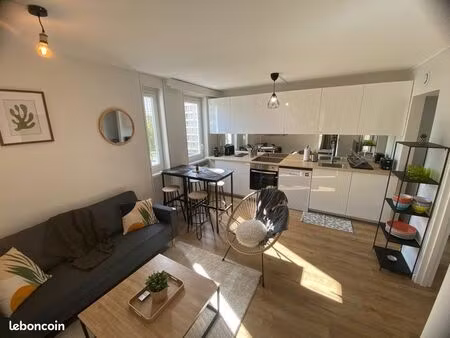 chambre balcon flachet (métro a)