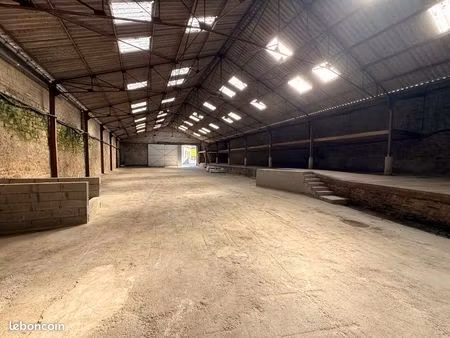 hangar - 800m2 - centre ville