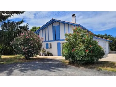 idéalement située entre le pays basque et les landes