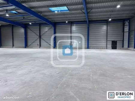 local bureaux 1 240 m²