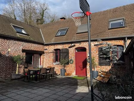 fermette en u en parfait état