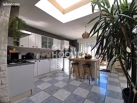 maison 5 pièces 134 m²