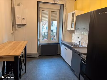 app f3 rez-de-chaussée quartier saint joseph 63 m²