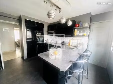 appartement 5 pièces 109 m²