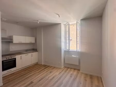 appartement à louer t2 au cœur de navarrenx