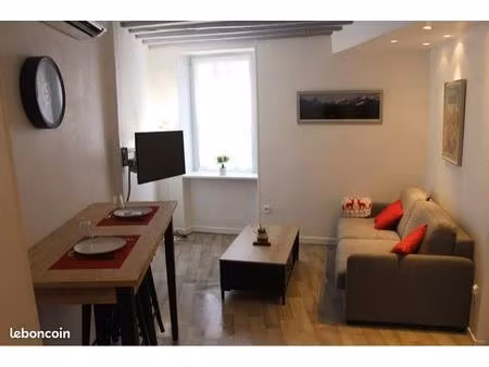 t2 37m2 centre ville pau proximité place verdun