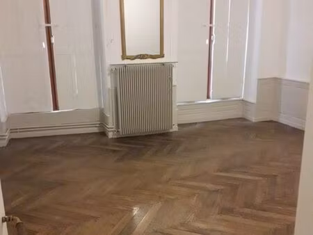 location : appart t4  95 m2  garage