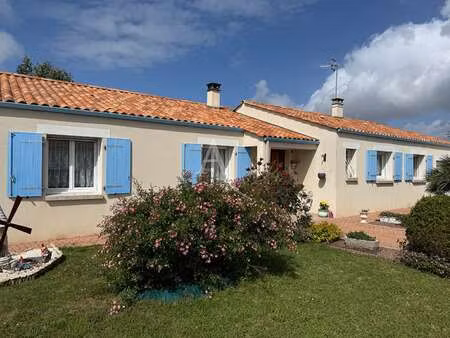 vente maison à angles (85750) : à vendre / 128m² angles