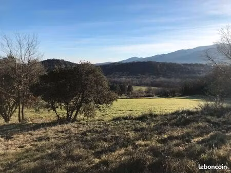 terrain agricole avec vue sur le canigou