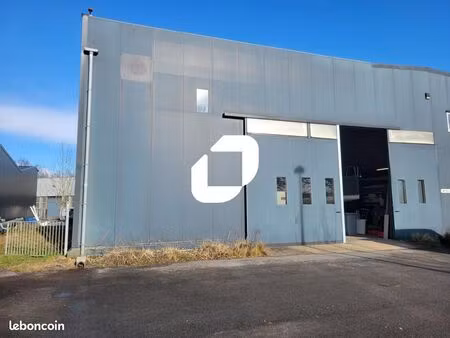 local industriel 657 m²