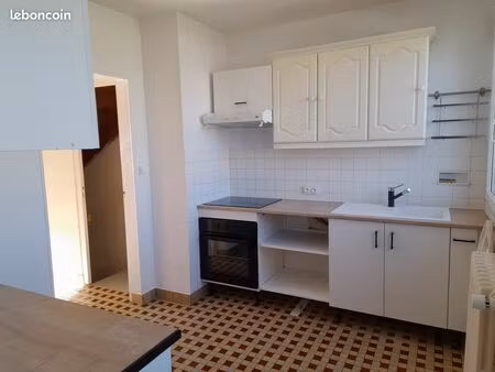 location maison de ville 72m²