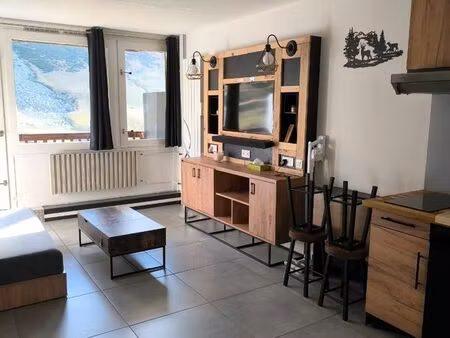studio 23m2 rénové avec balcon plein sud