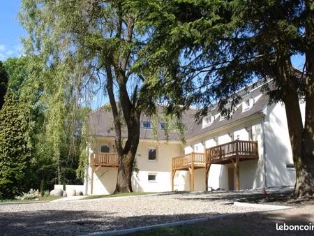 rare – appartement indépendant 3 pièces de 89 m² au calme  dans un domaine arboré