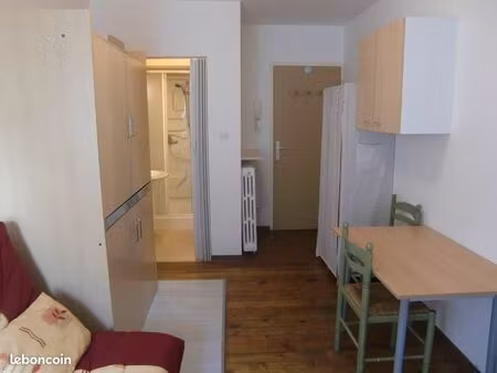 studio - jusqu'à fin aout