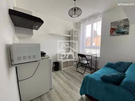 immeuble 16 pièces 222 m²