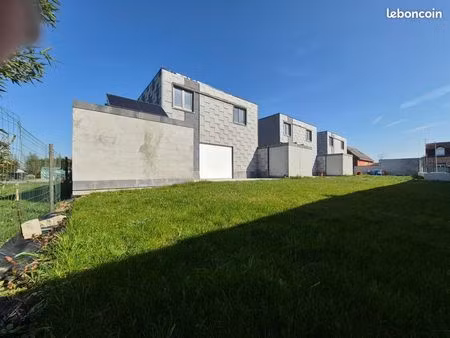 maison 4 pièces 96 m²