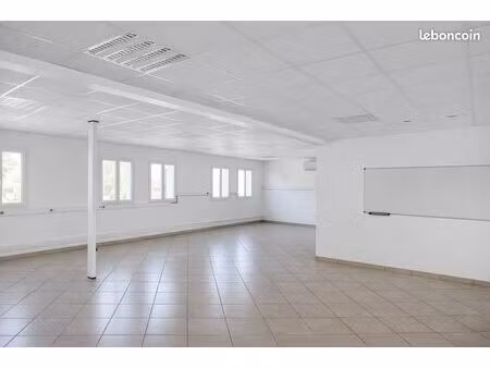 bureaux 87 m²