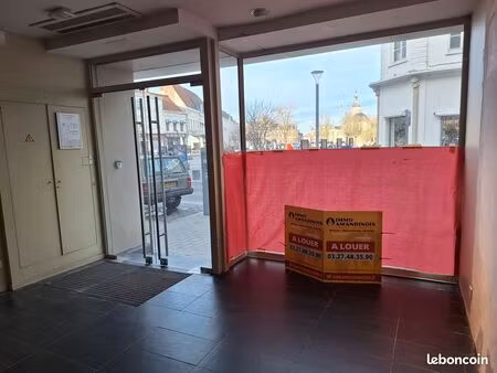 local commercial 130 m² saint-amand-les-eaux