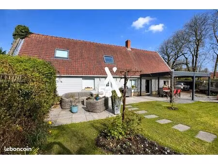 maison 5 pièces 180 m²