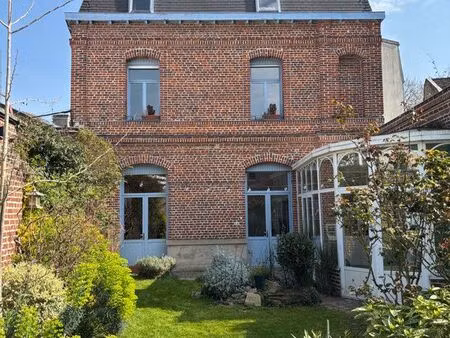 maison bourgeoise rénovée – hyper centre valenciennes – jardin  garage & studio indépendan