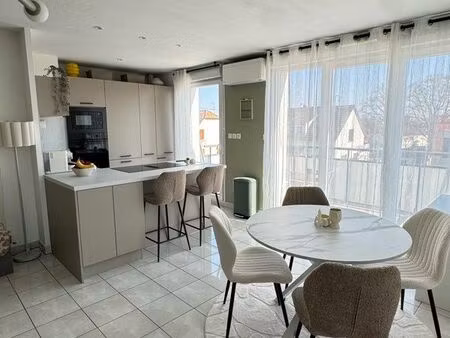 appartement 3 pièces avec terrasse  garage et climatisation