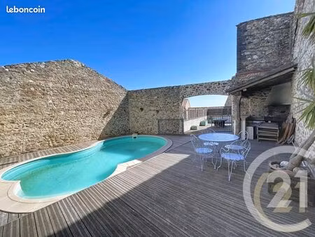 maison de ville 6 pièces 204 m²