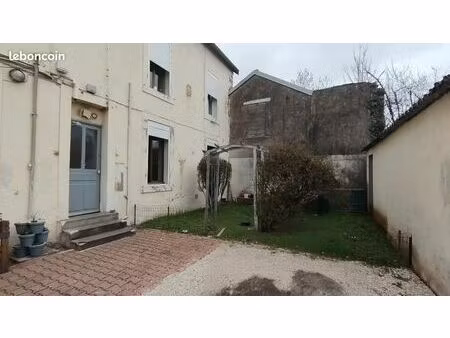 appartement 1 pièce 27 m²