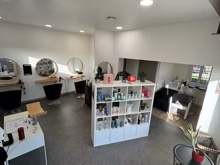 vend salon de coiffure