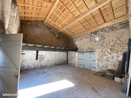 garage / dépôt en pierre – cadillac-sur-garonne (33410)