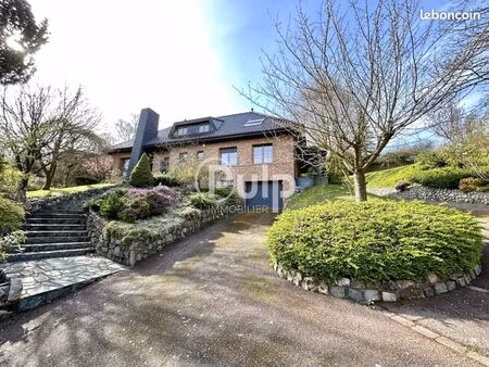 pavillon 8 pièces 178 m²