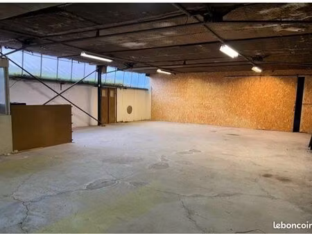 hangar / entrepôt de stockage 160 m2 sécurisé