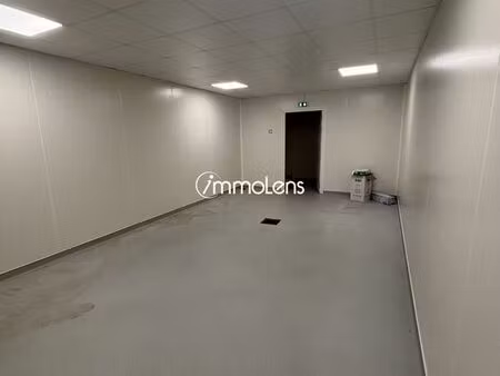 local 519 m² carvin