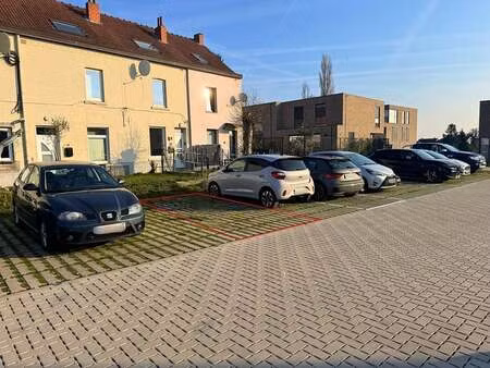 garage à louer à sint-pieters-leeuw € 55 (lme6l) - immo groot leeuw | zimmo