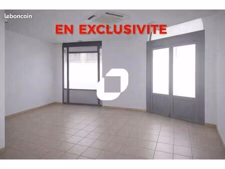 local commercial 105 m²