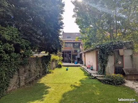 maison familiale 152 m² – 4 chambres – jardin – garage – centre laventie